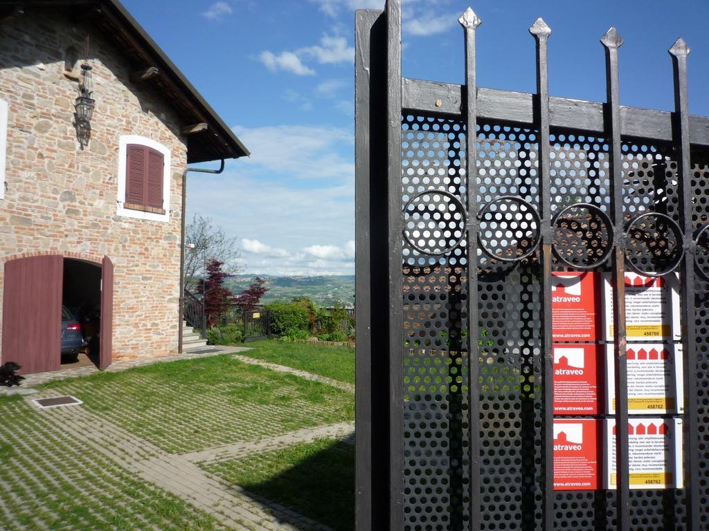 La Vigna Del Parroco Apartment Verduno Room photo
